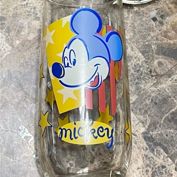 Mickey Mouse drinking glasses - Picture 2 of 4